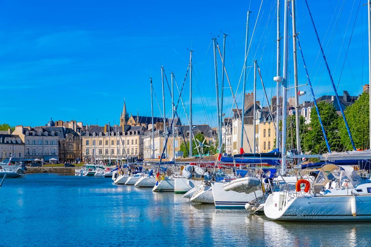 Appartement Moderne Finement Decore Avec Balcon A Vannes Centre Eksteriør bilde