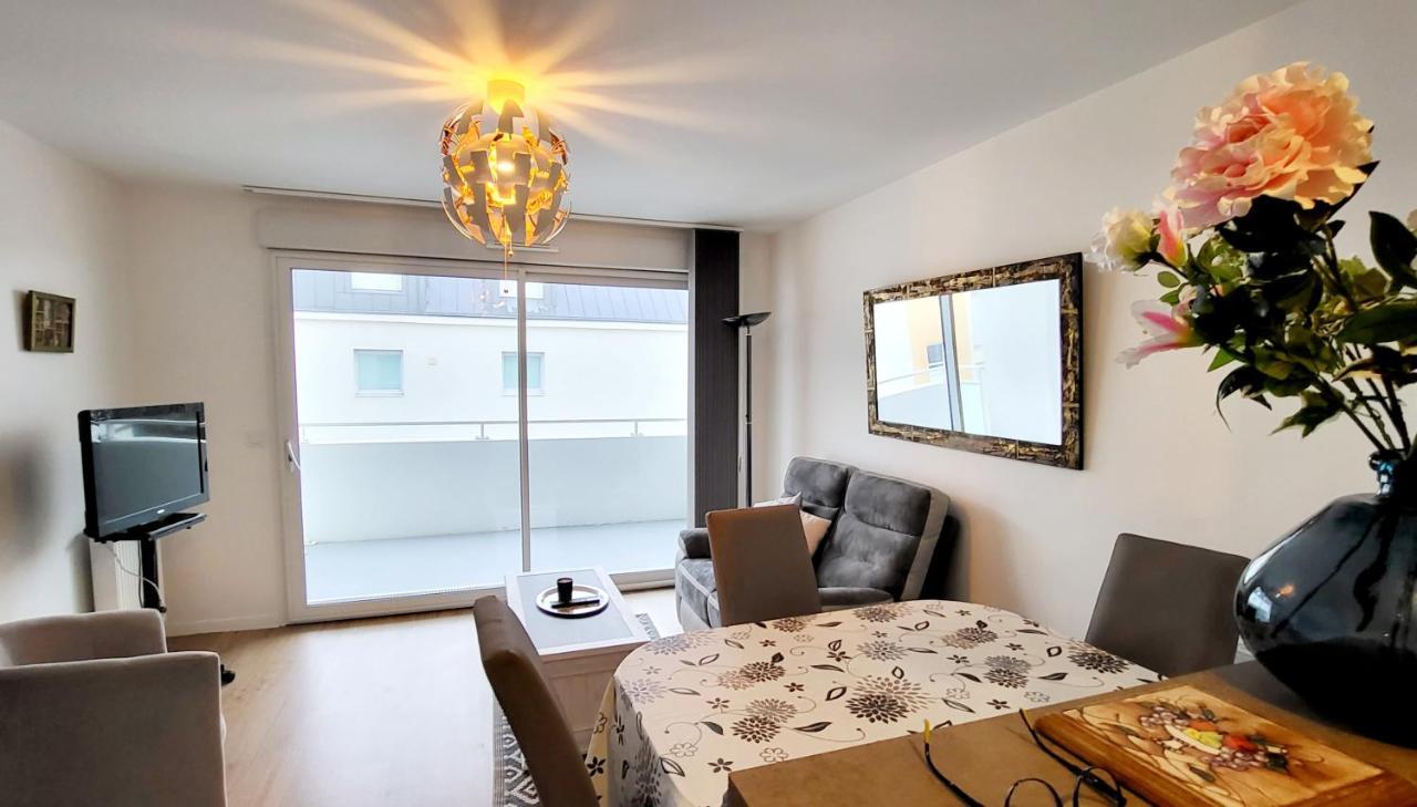 Appartement Moderne Finement Decore Avec Balcon A Vannes Centre Eksteriør bilde